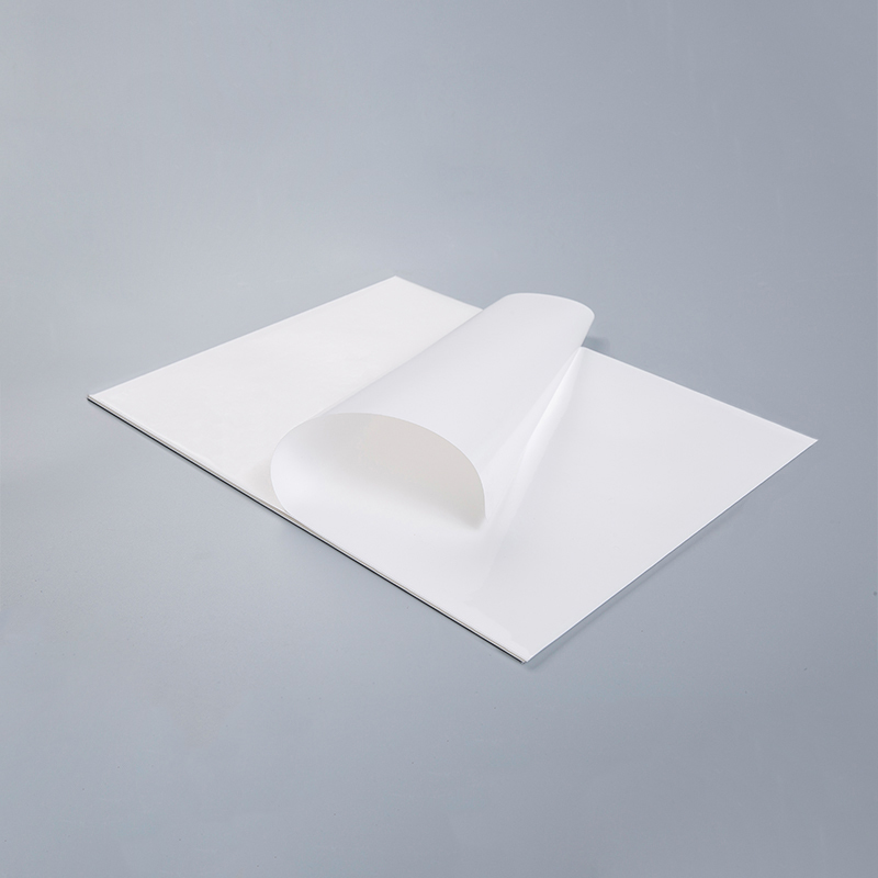 Papier kraft enduit de PE blanc